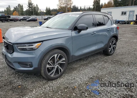 2020 Volvo Xc40 T5 R-Design из США, поврежденный, VIN YV4162UM3L2325100